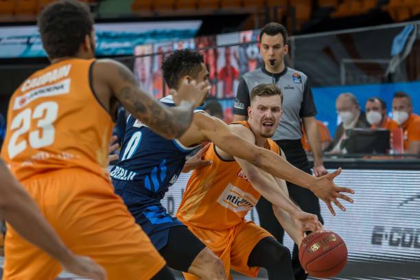 而是经历了 而是经历了